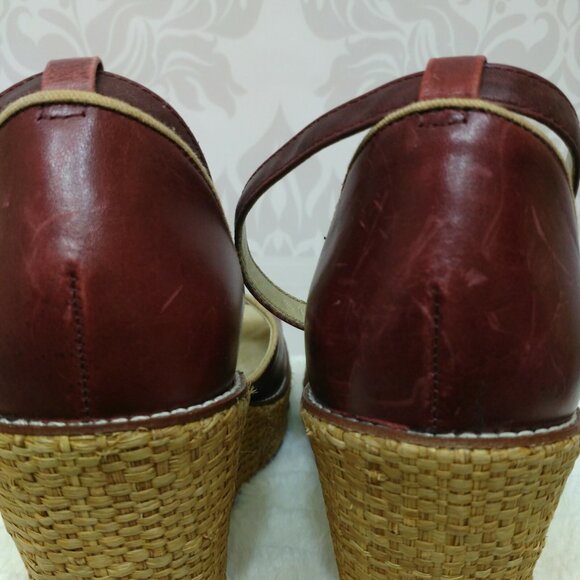 Y2K Kenneth Cole Reaction Wedge Heel Sandals Ankle Strap US Size 8.5 Red Leather - Picture 11 of 12